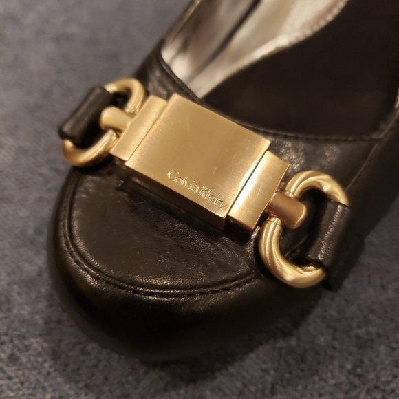 Calvin Klein Size 8 M  Fallon Black Leather Block Heel Pump - Picture 4 of 9